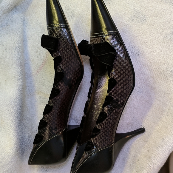 Coach P679 Sue heels - Picture 1 of 9